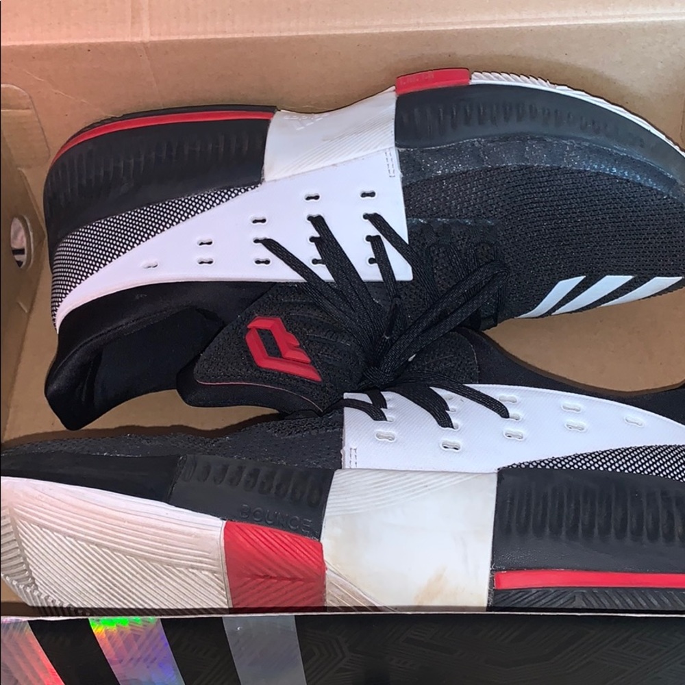 D lillard 3 men’s size 9 1/2 shoe